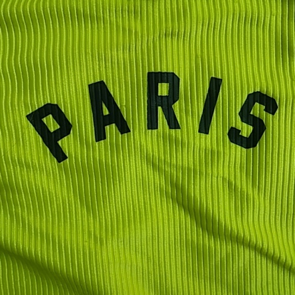 Forever 21 Paris Graphic Crop top - Picture 5 of 6